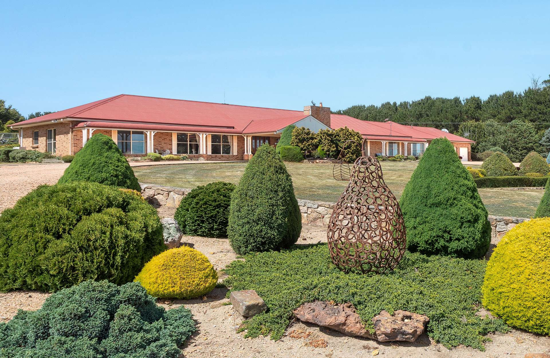 565 Creewah Road, Cathcart For Sale by Farmbuy.com - image 3
