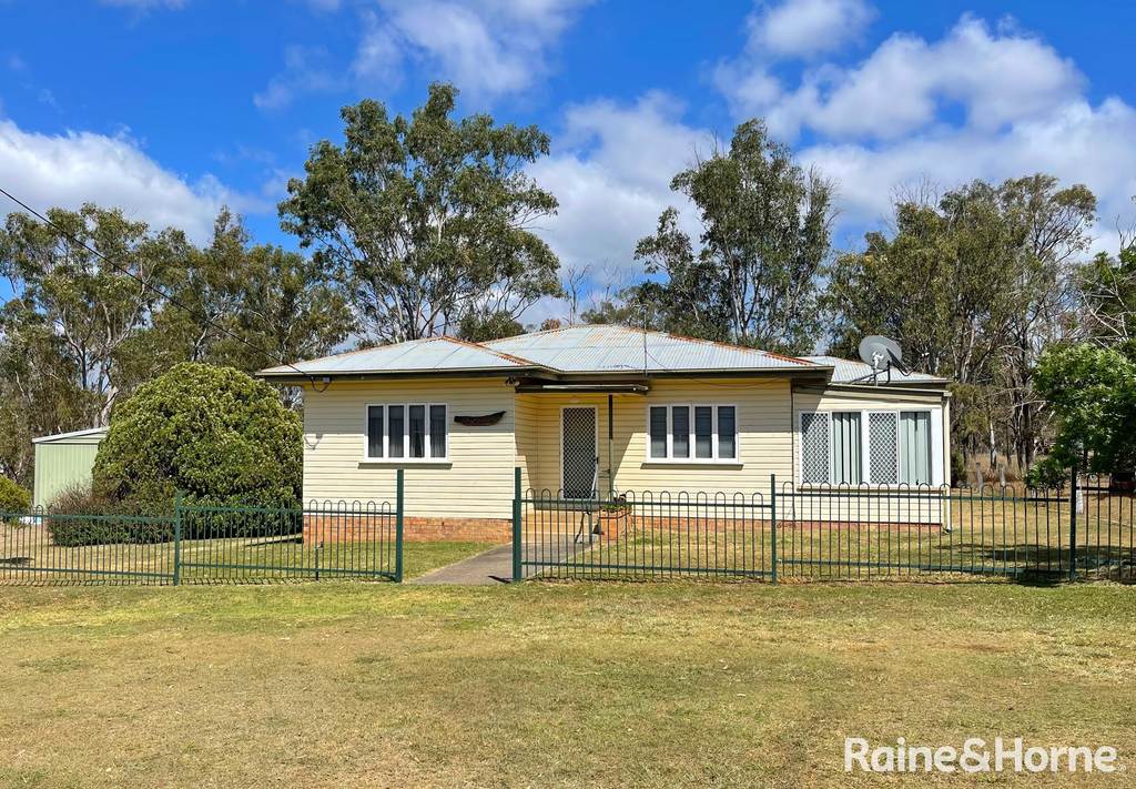 141 White Street, Pratten QLD 4370