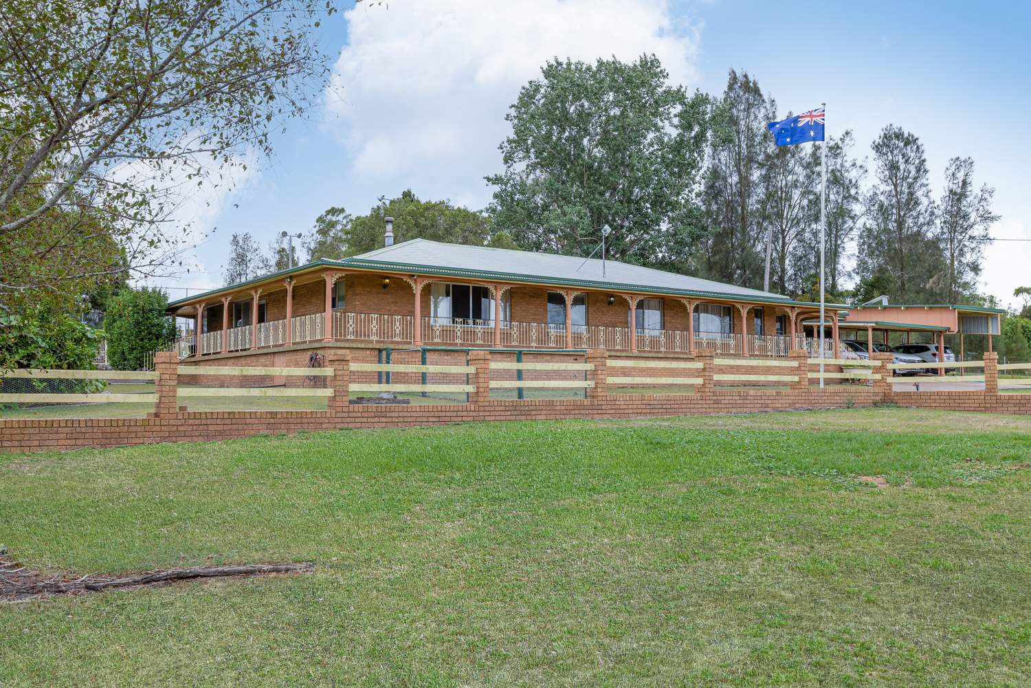 502 Oakhampton Road, Oakhampton For Sale by Farmbuy.com - image 2