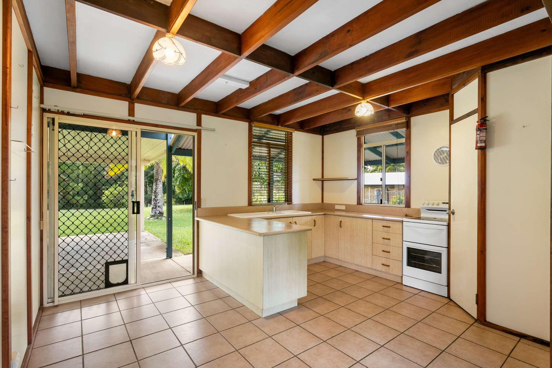 16 Rosewood Lane, Black Mountain Sold by Farmbuy.com - image 3
