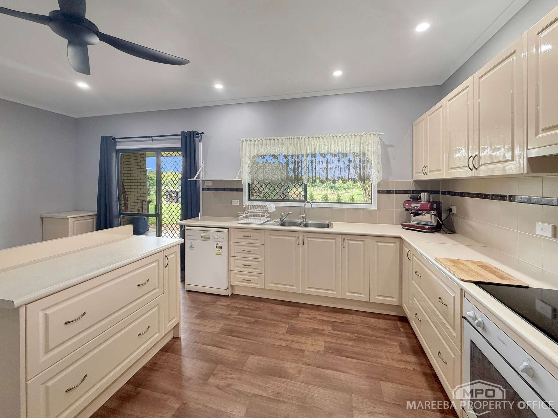 1094 Mareeba-Dimbulah Road, Paddys Green For Sale by Farmbuy.com - image 4