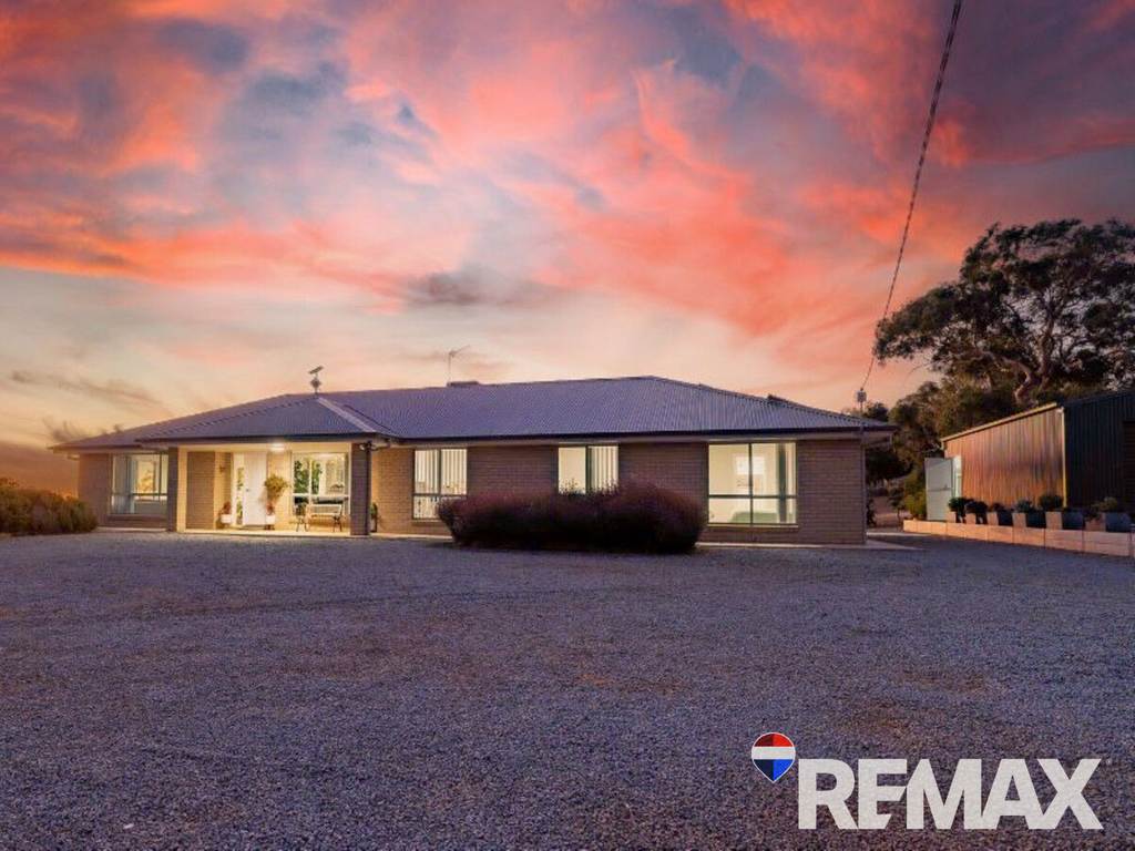 31 Tathra Drive, Junee NSW 2663