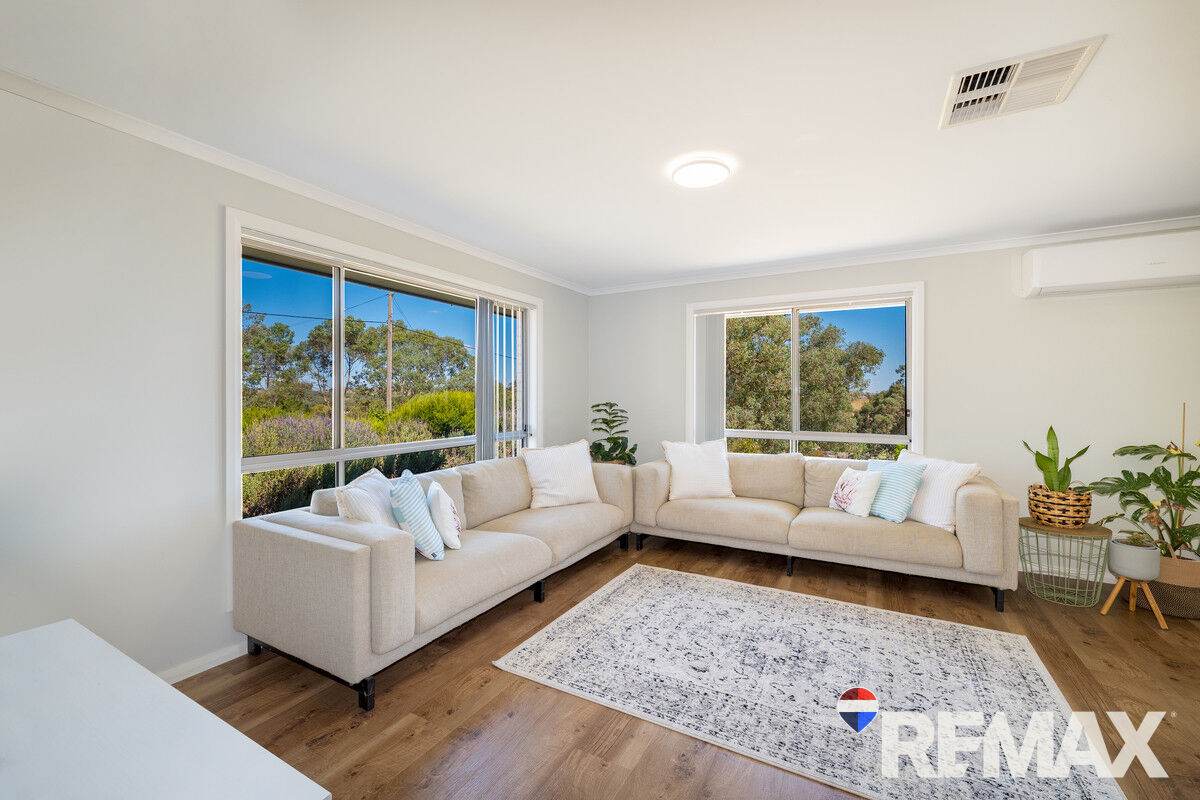 31 Tathra Drive, Junee For Sale by Farmbuy.com - image 3