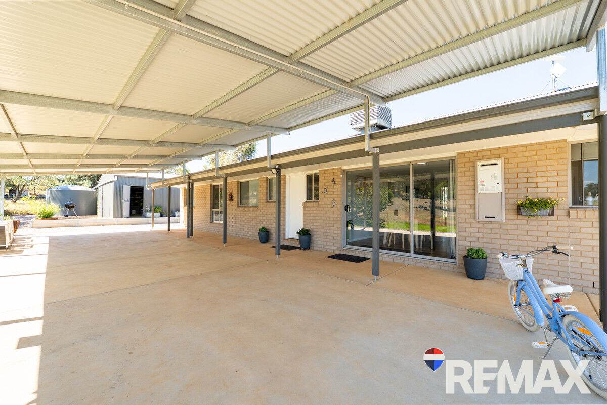 31 Tathra Drive, Junee For Sale by Farmbuy.com - image 14
