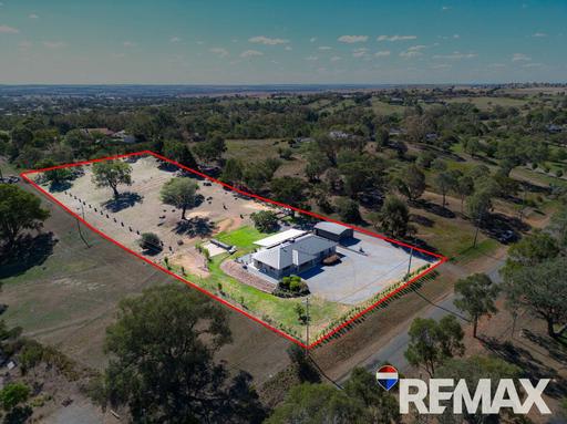 Farm For Sale - NSW - Junee - 2663 - Semi- Rural Living With Modern Comfort 