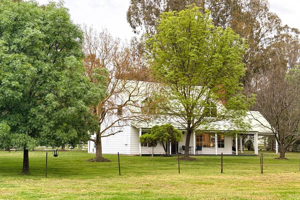 523 Howes Creek-Goughs Bay Road, Goughs Bay VIC 3723