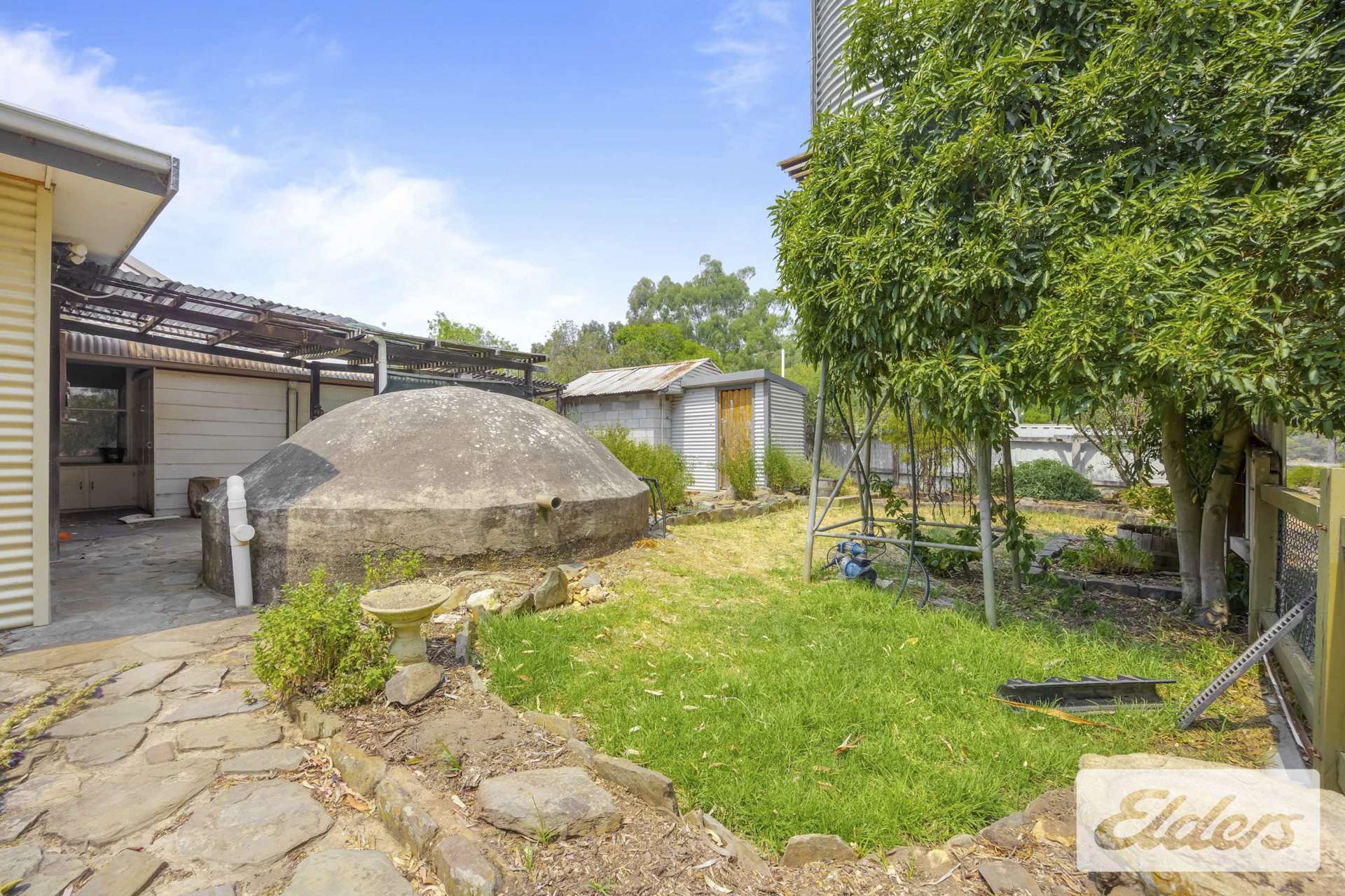 282 Egans Lane, Amphitheatre Sold by Farmbuy.com - image 15