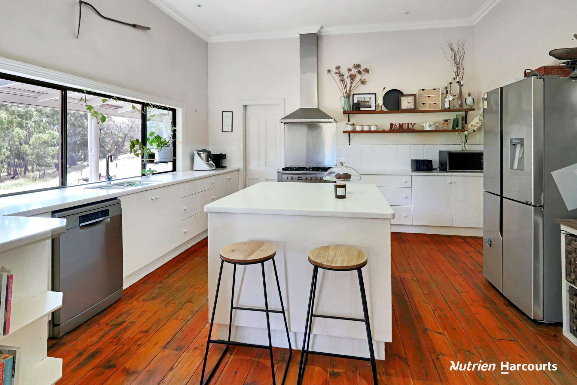 579 Casterton - Dartmoor Road, Bahgallah For Sale by Farmbuy.com - image 3