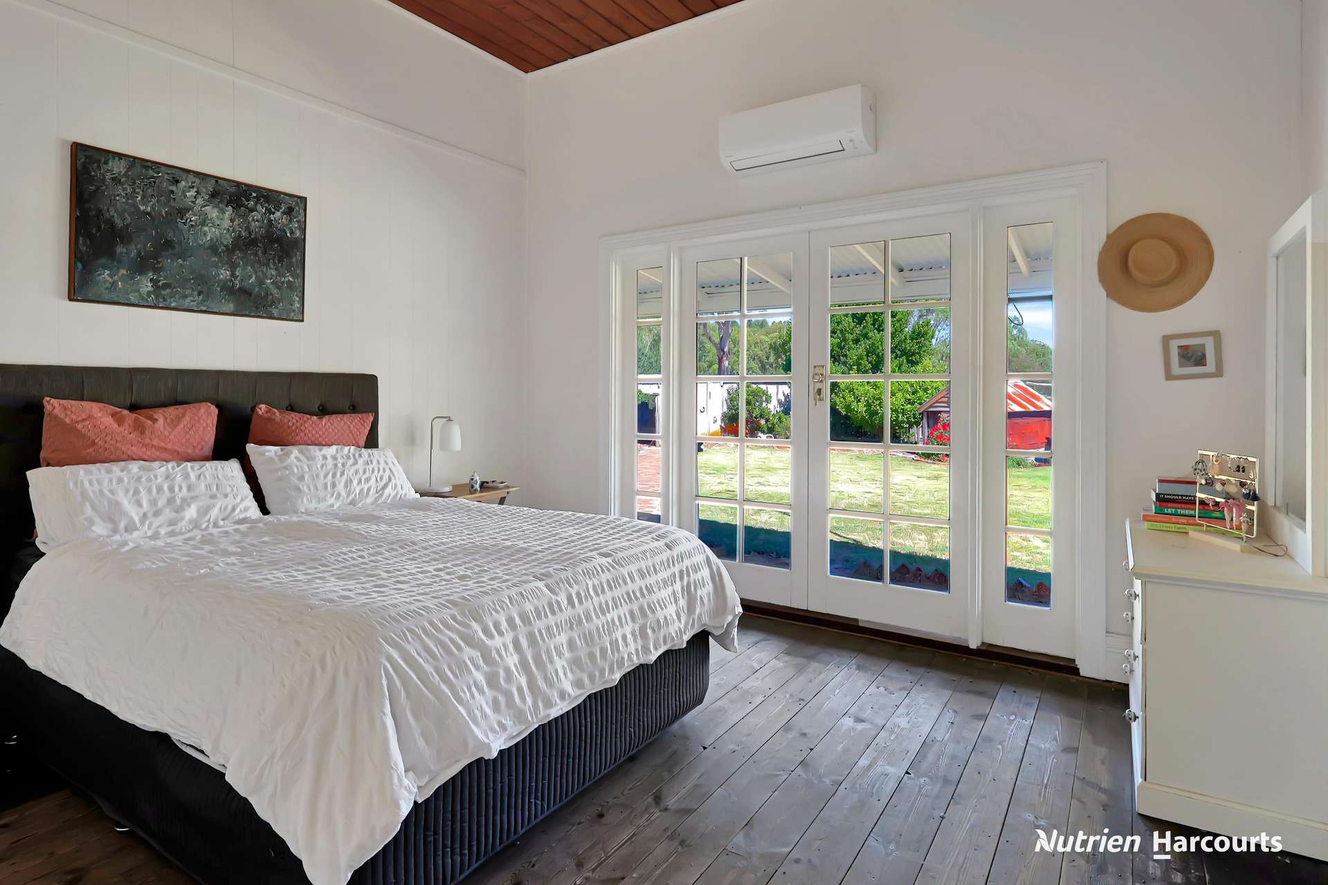 579 Casterton - Dartmoor Road, Bahgallah For Sale by Farmbuy.com - image 8
