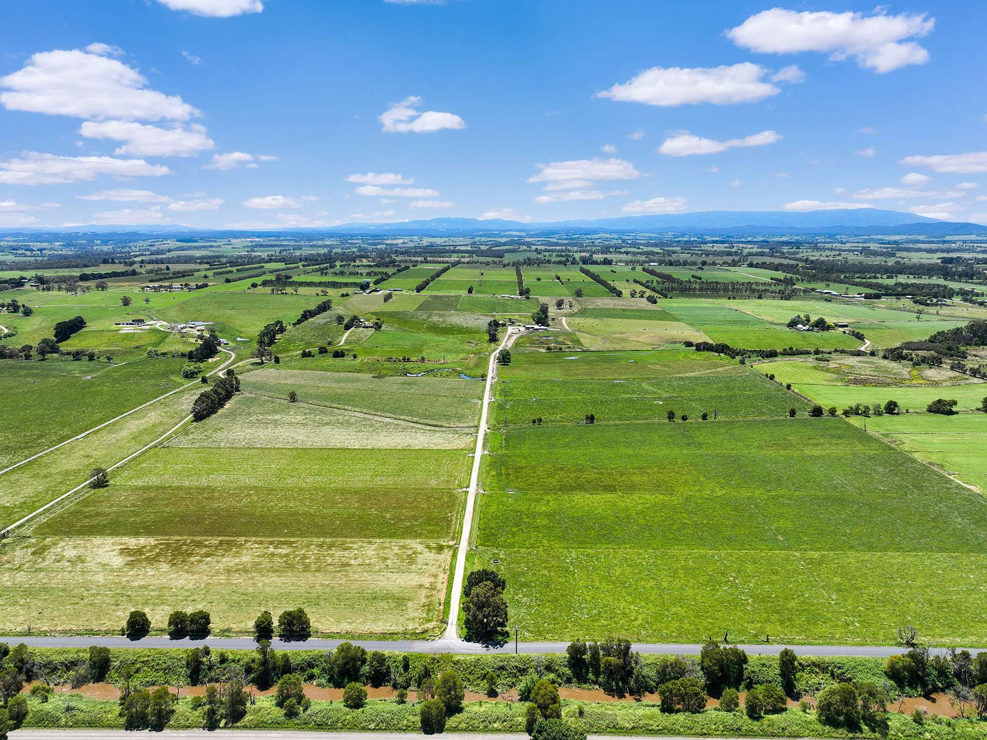 299 North Canal Road, Trafalgar For Sale by Farmbuy.com - image 29