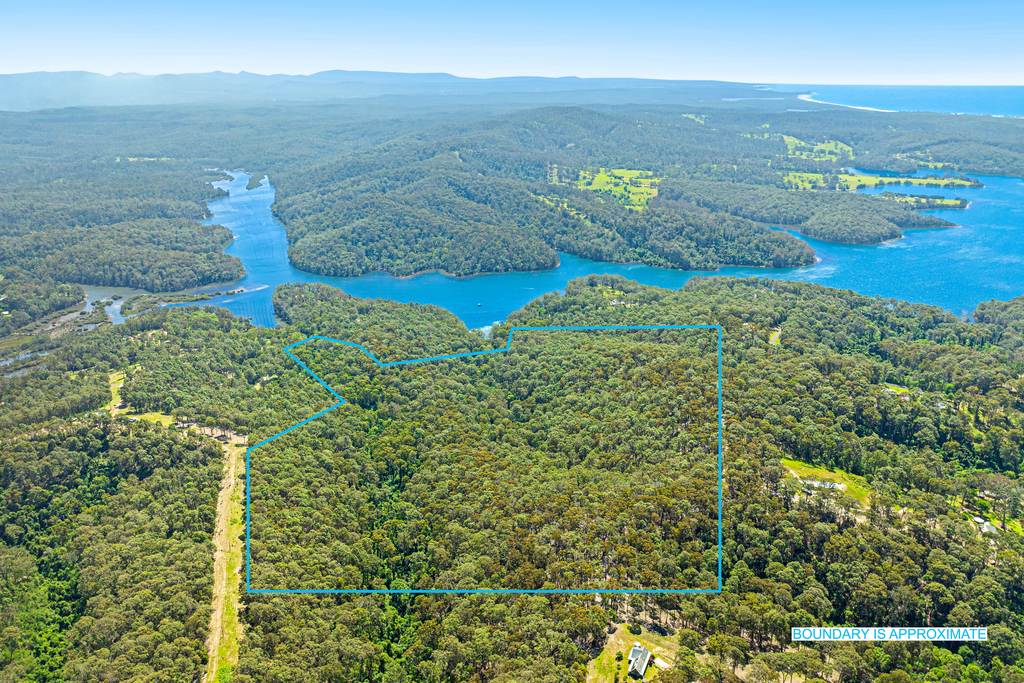100 Hobbs Point Road, Narooma NSW 2546