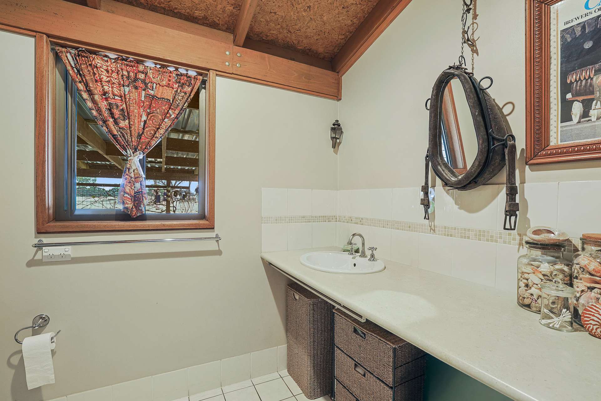 16 Lower Piambong Road, Mudgee For Sale by Farmbuy.com - image 9