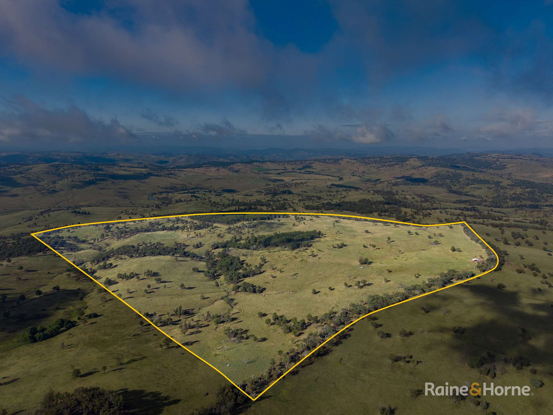 733 Niangala Road, Woolbrook For Sale by Farmbuy.com - image 4