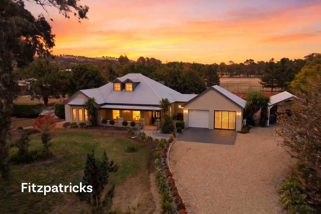 4 Hickory Place, Springvale NSW 2650