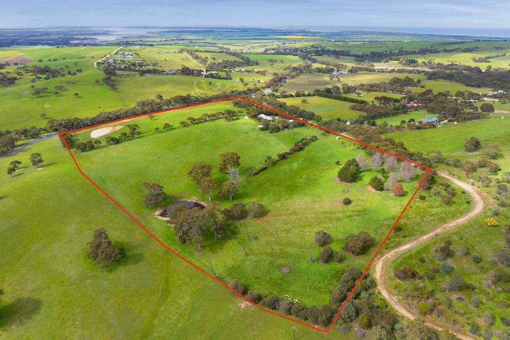 24 Castle Range Road, Currency Creek SA 5214