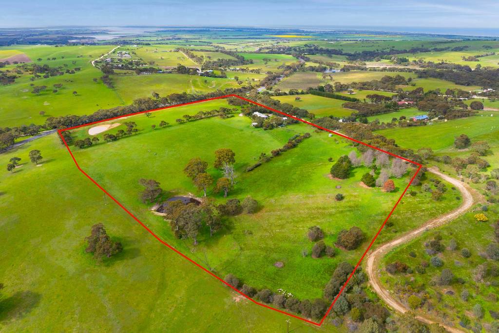 24 Castle Range Road, Currency Creek SA 5214