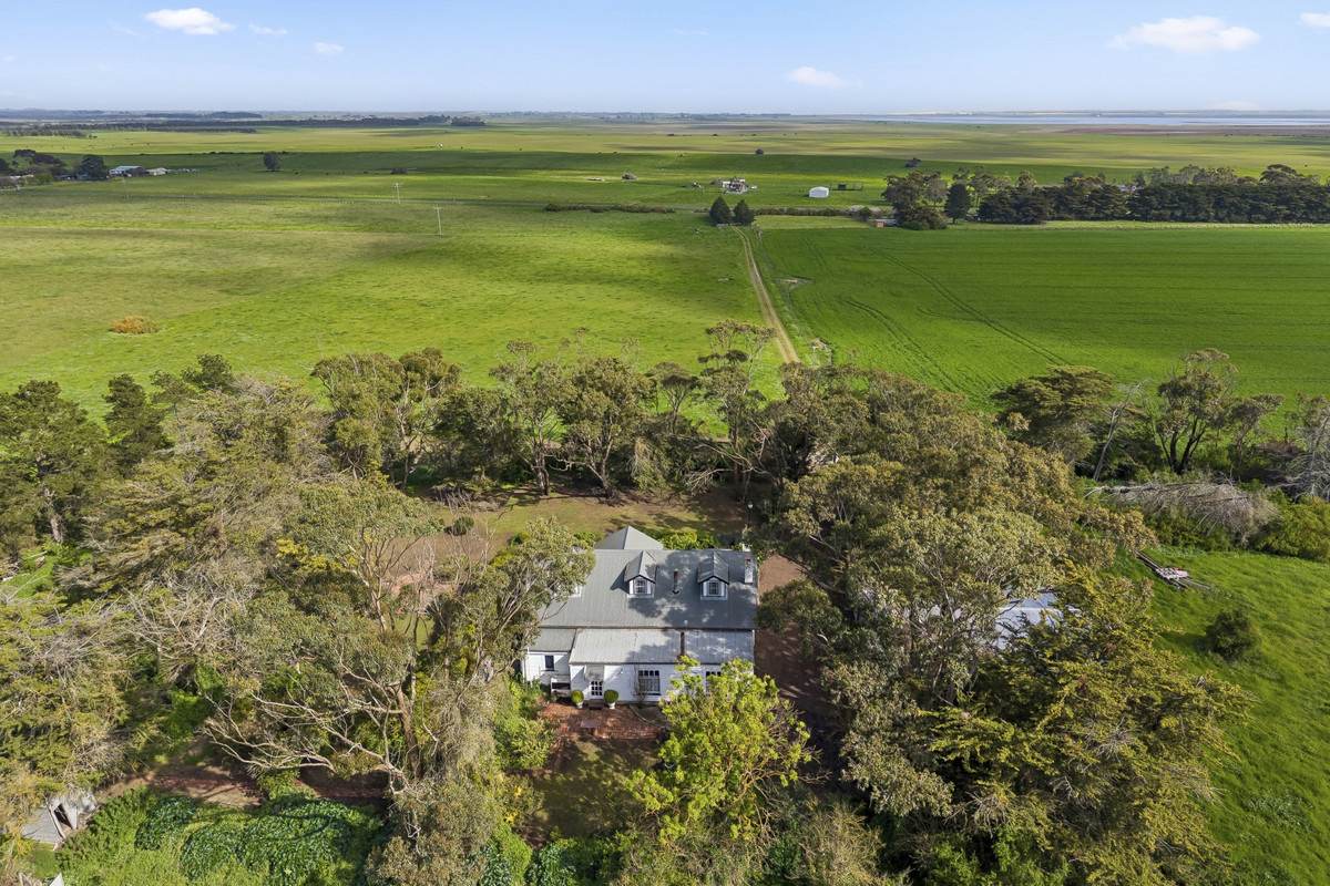 2310 Colac-Ballarat Road, Weering For Sale by Farmbuy.com - image 6