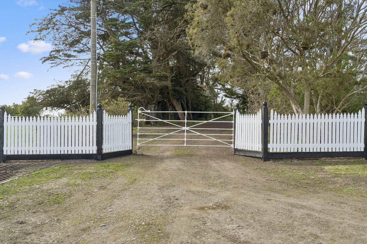 2310 Colac-Ballarat Road, Weering For Sale by Farmbuy.com - image 7