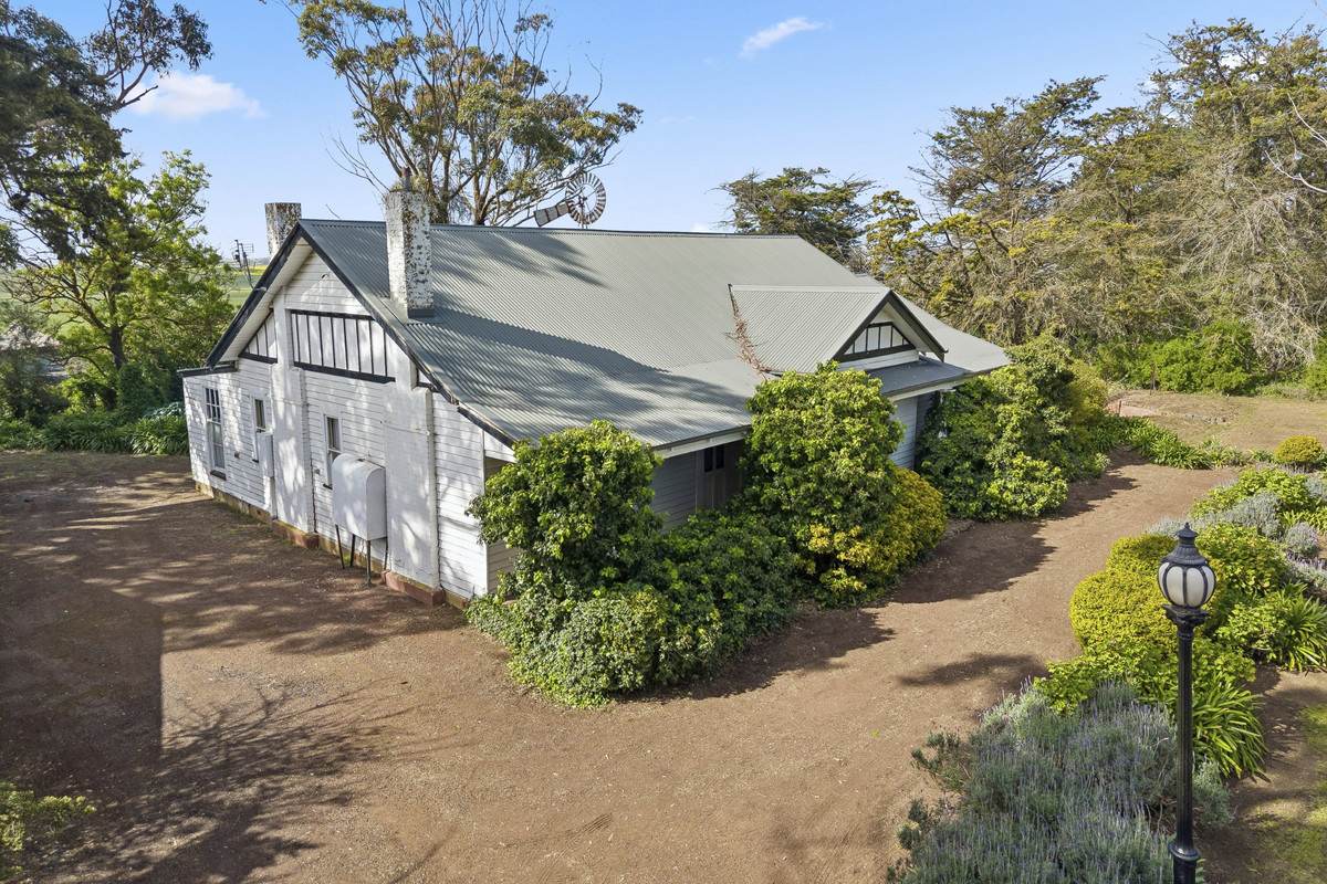 2310 Colac-Ballarat Road, Weering For Sale by Farmbuy.com - image 9