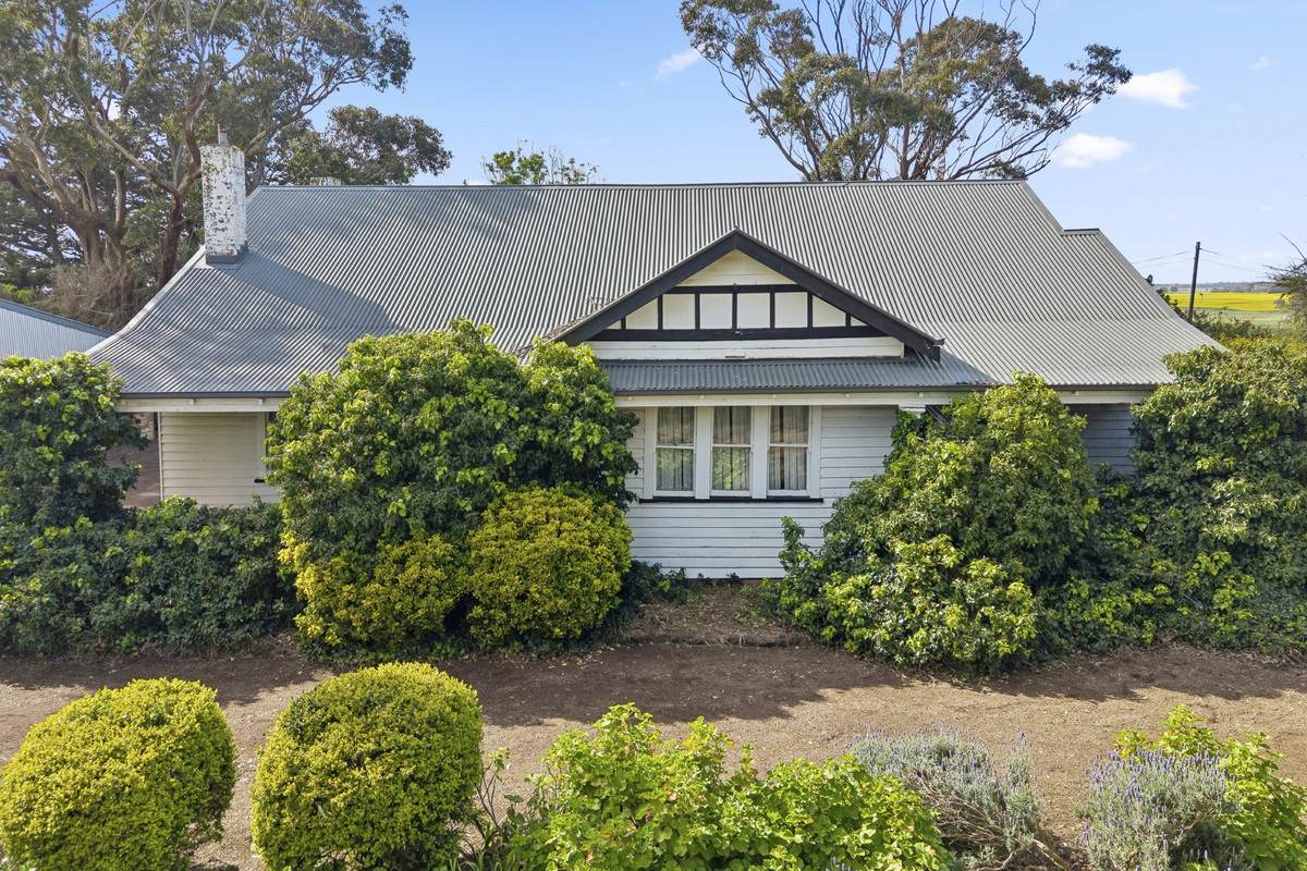 2310 Colac-Ballarat Road, Weering For Sale by Farmbuy.com - image 8