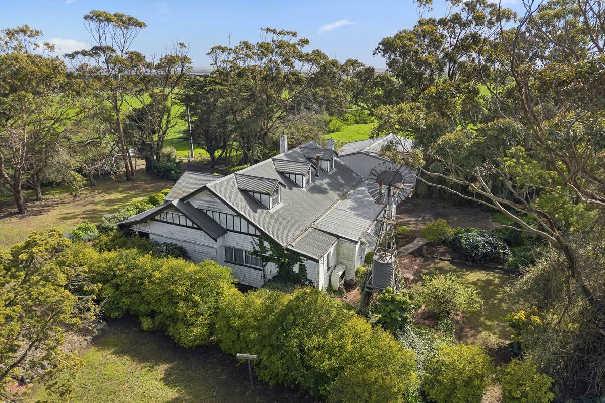 2310 Colac-Ballarat Road, Weering For Sale by Farmbuy.com - image 11