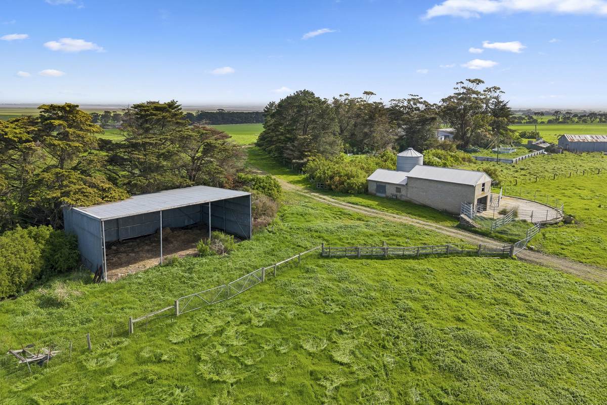 2310 Colac-Ballarat Road, Weering For Sale by Farmbuy.com - image 25