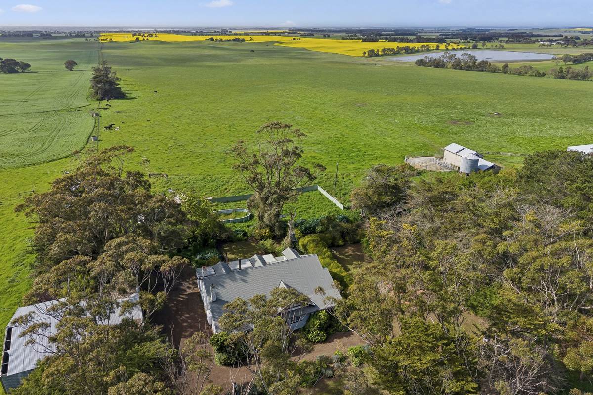 2310 Colac-Ballarat Road, Weering For Sale by Farmbuy.com - image 5