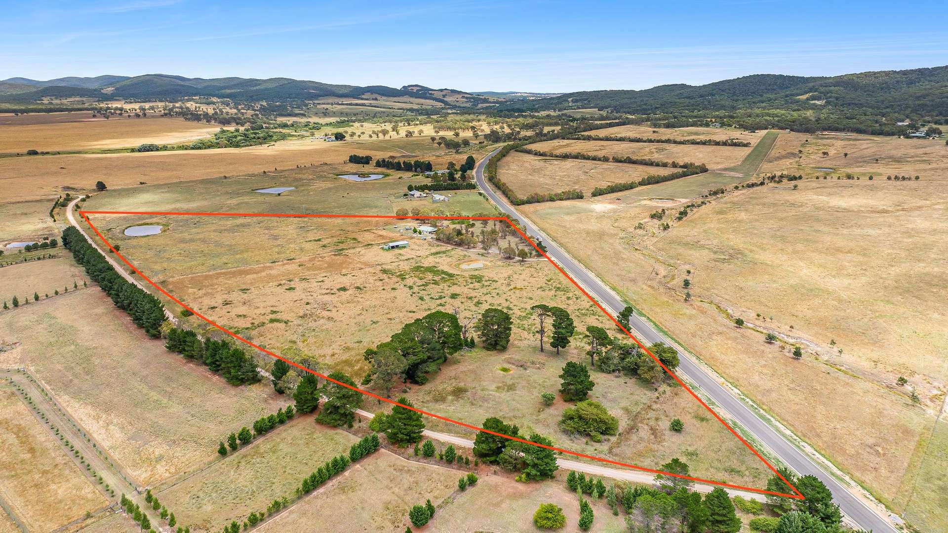 615 Currawang Road, Tirrannaville For Sale by Farmbuy.com - image 1