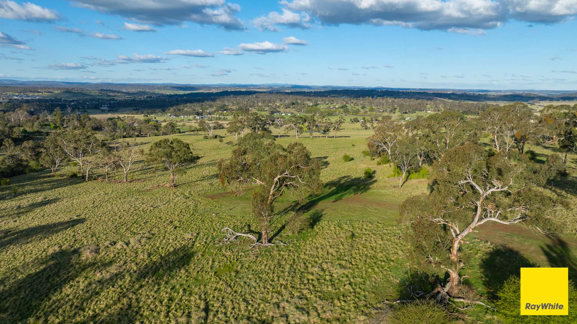 15 Karina Close, Armidale Auction by Farmbuy.com - image 4