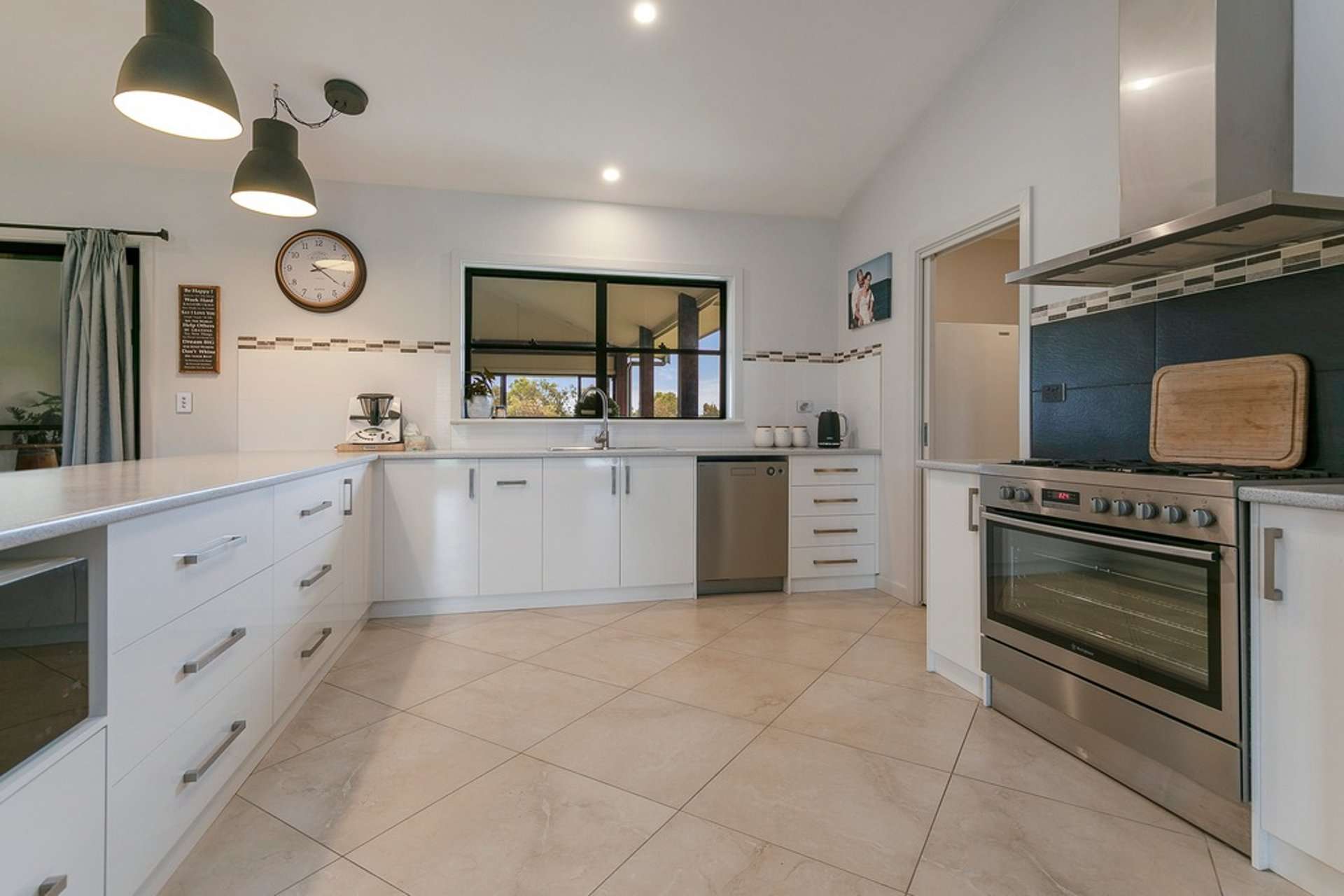 902 Playford Highway, Menzies For Sale by Farmbuy.com - image 9