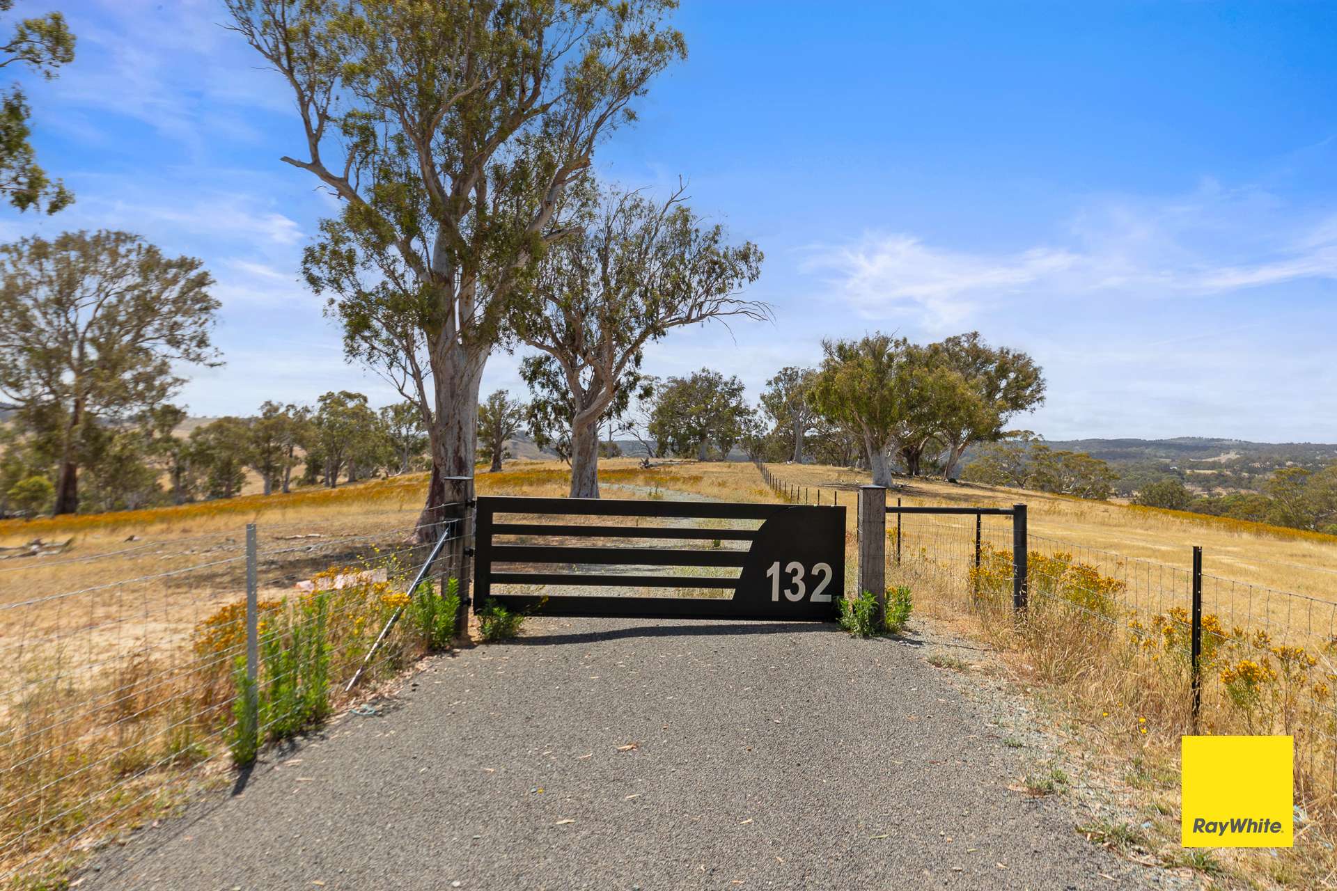 132 Woodbury Drive, Sutton For Sale by Farmbuy.com - image 17
