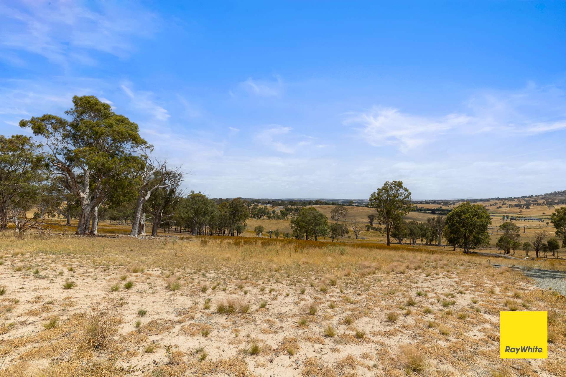 132 Woodbury Drive, Sutton For Sale by Farmbuy.com - image 5