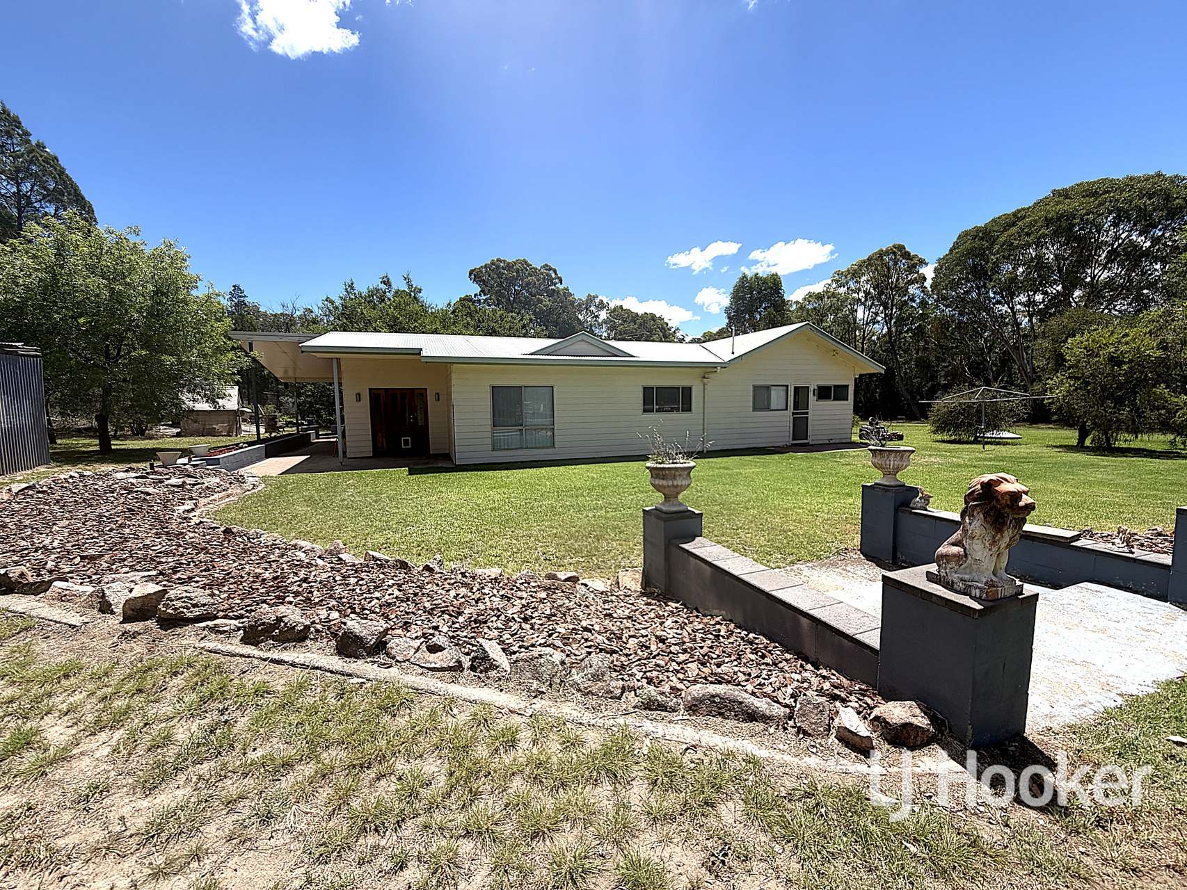 15257 Guyra Road, Gilgai Sold by Farmbuy.com - image 1