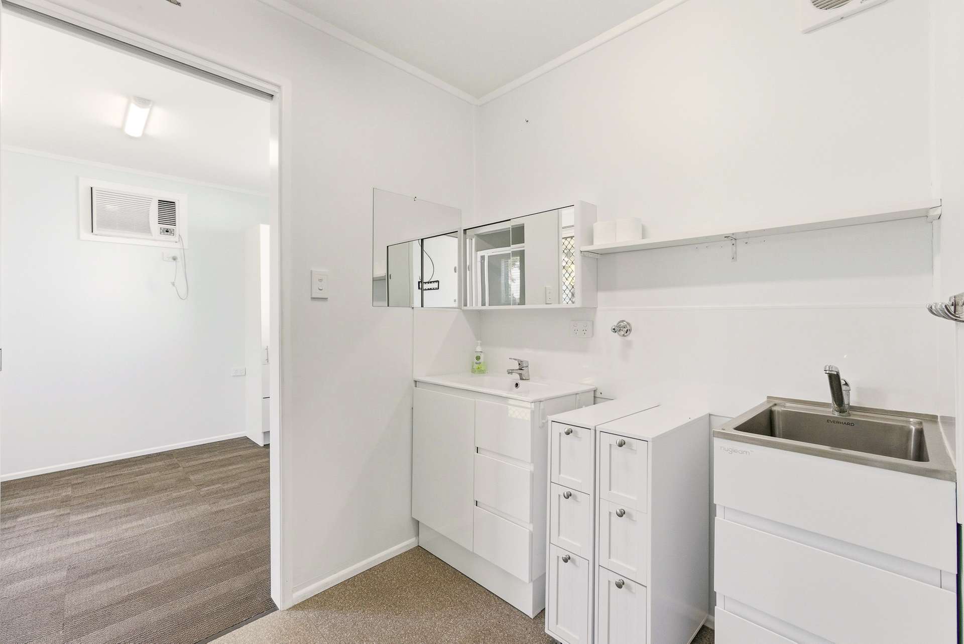 293 Fe Walker Street, Kalkie For Sale by Farmbuy.com - image 23