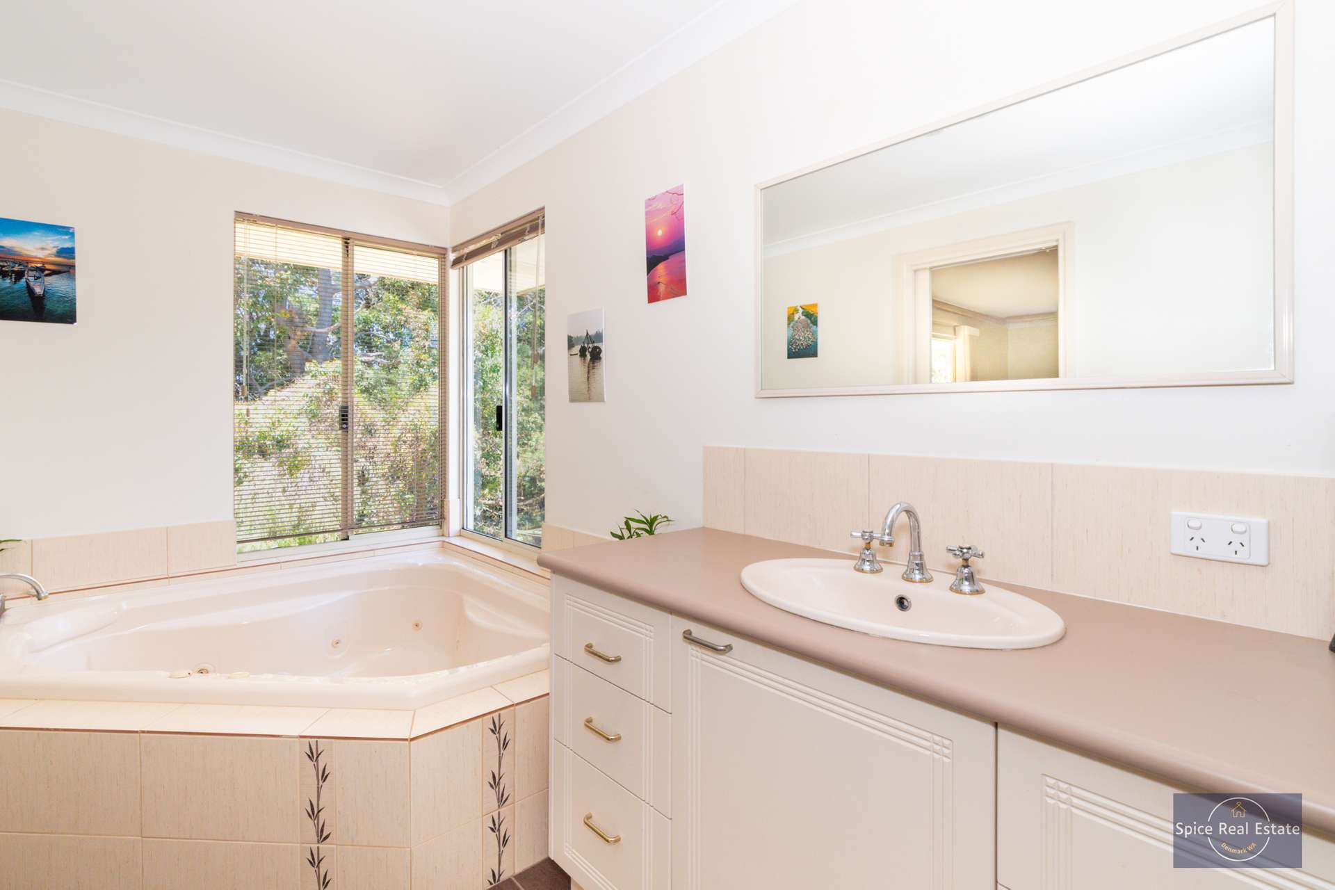 2 Maloney Close, Ocean Beach For Sale by Farmbuy.com - image 18
