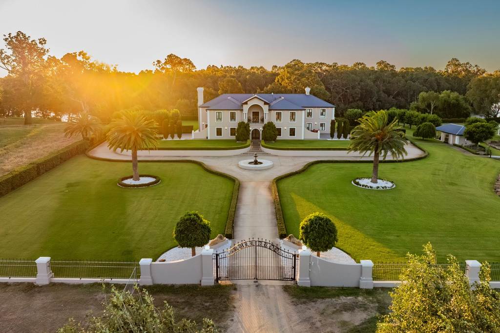 347 River Road, Wagga Wagga NSW 2650