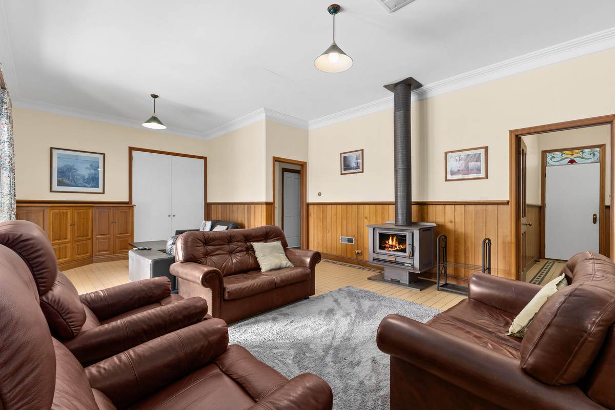 55 Fairbairns Road, Yinnar South For Sale by Farmbuy.com - image 4