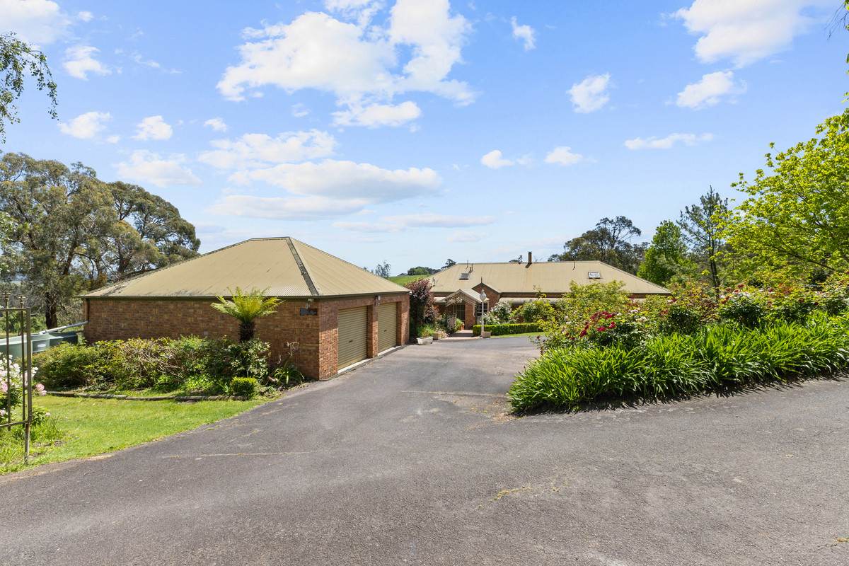 55 Fairbairns Road, Yinnar South For Sale by Farmbuy.com - image 3