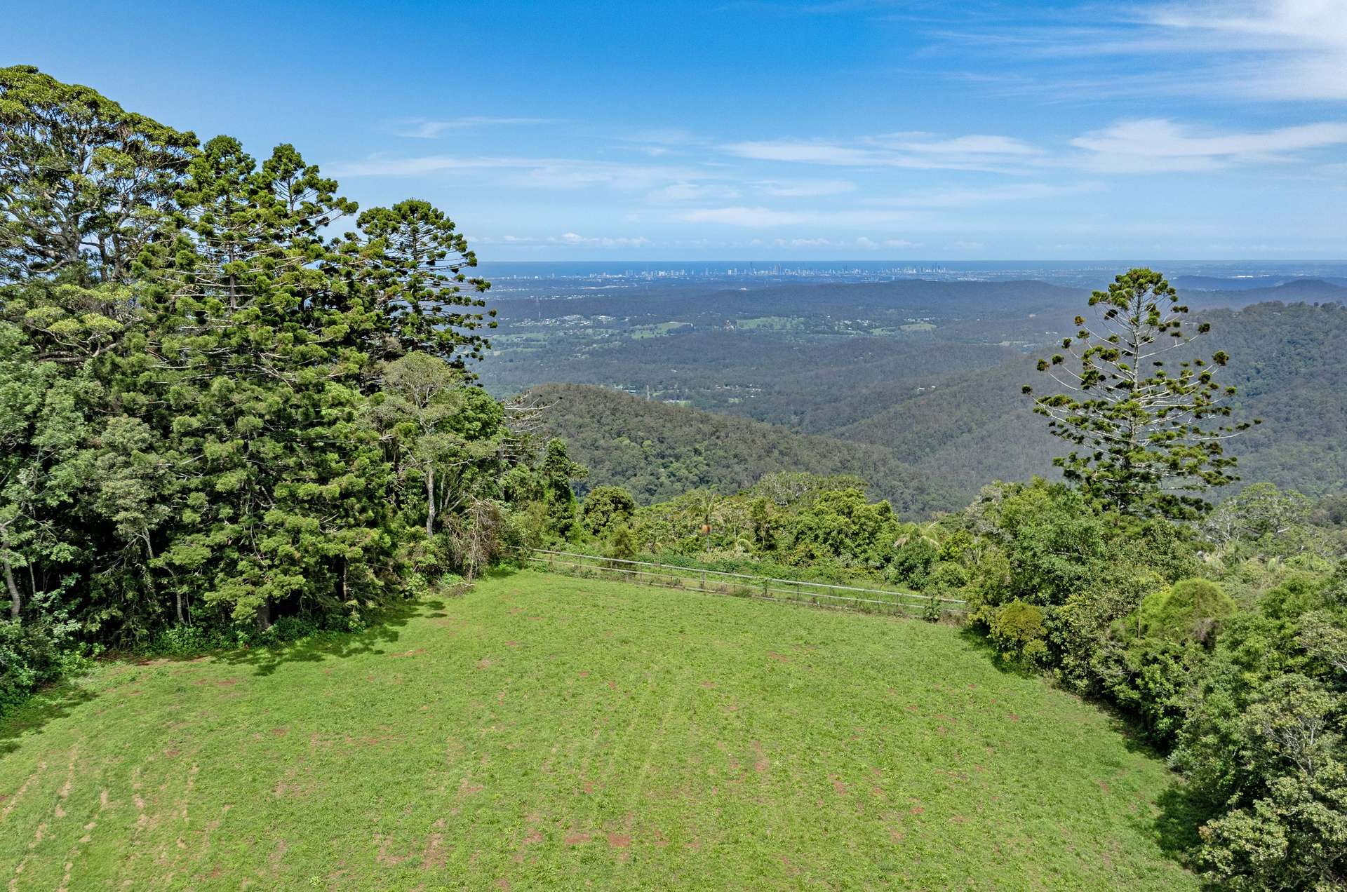 304 Long Road, Tamborine Mountain For Sale by Farmbuy.com - image 2
