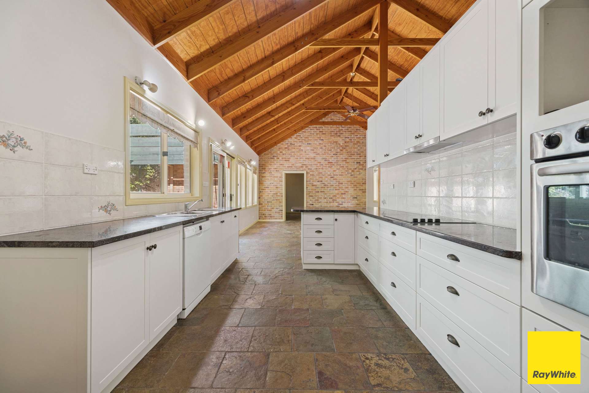 13 Elmslea Drive, Bungendore Sold by Farmbuy.com - image 4