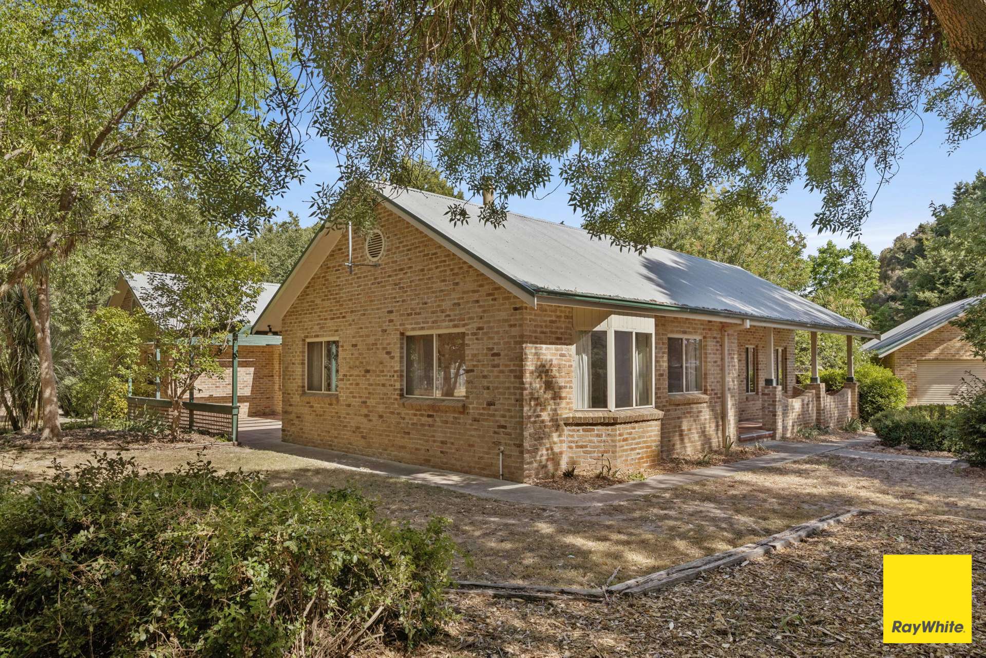 13 Elmslea Drive, Bungendore Sold by Farmbuy.com - image 13