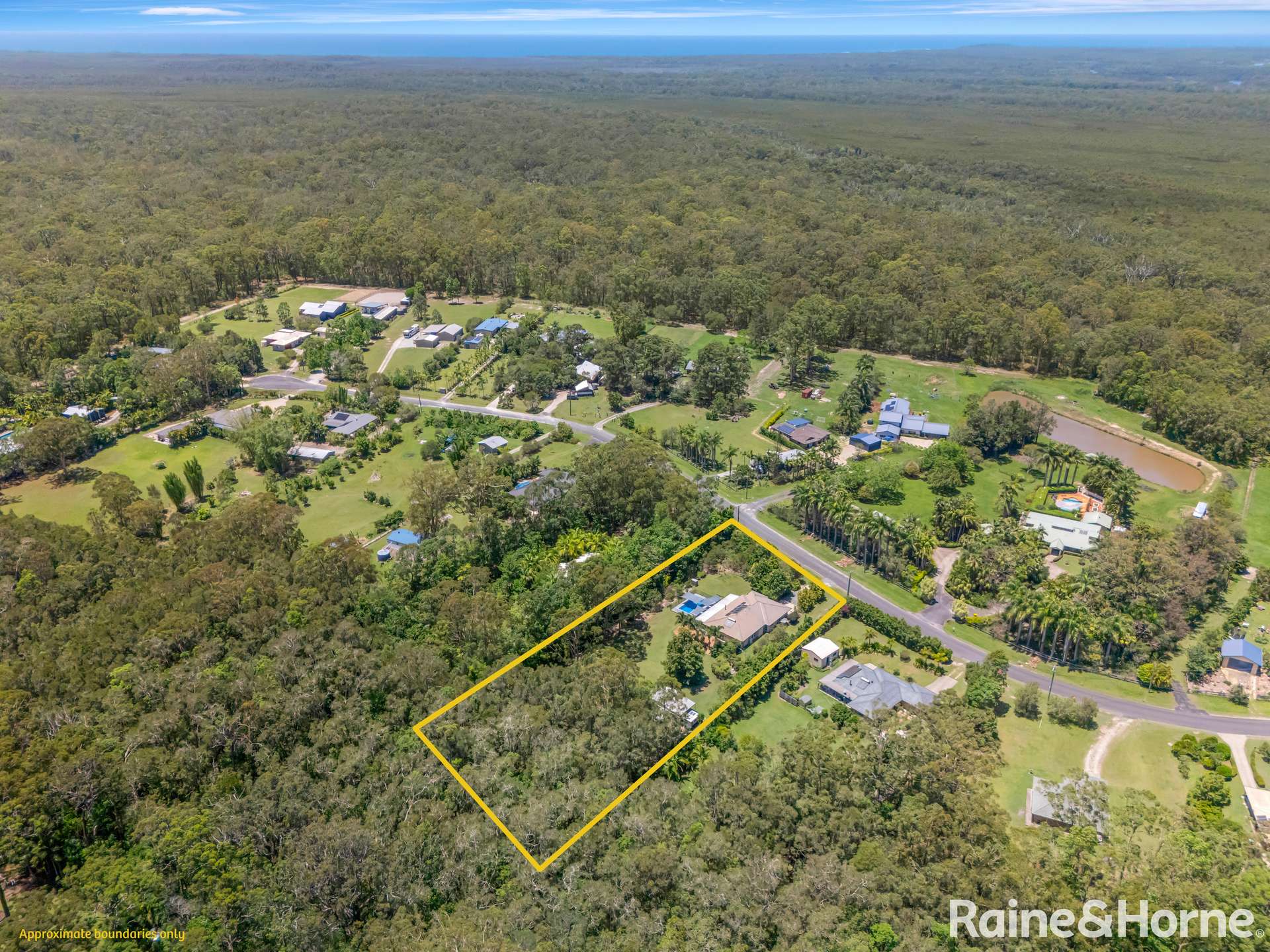 93 Emu Drive, Woombah For Sale by Farmbuy.com - image 4