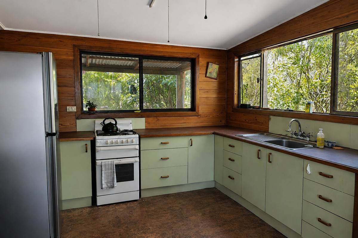 Bulldog For Sale by Farmbuy.com - image 3