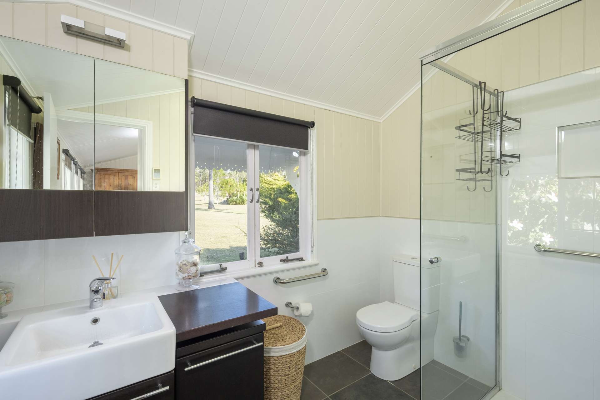 250 Nanango Tarong Road, Nanango For Sale by Farmbuy.com - image 11