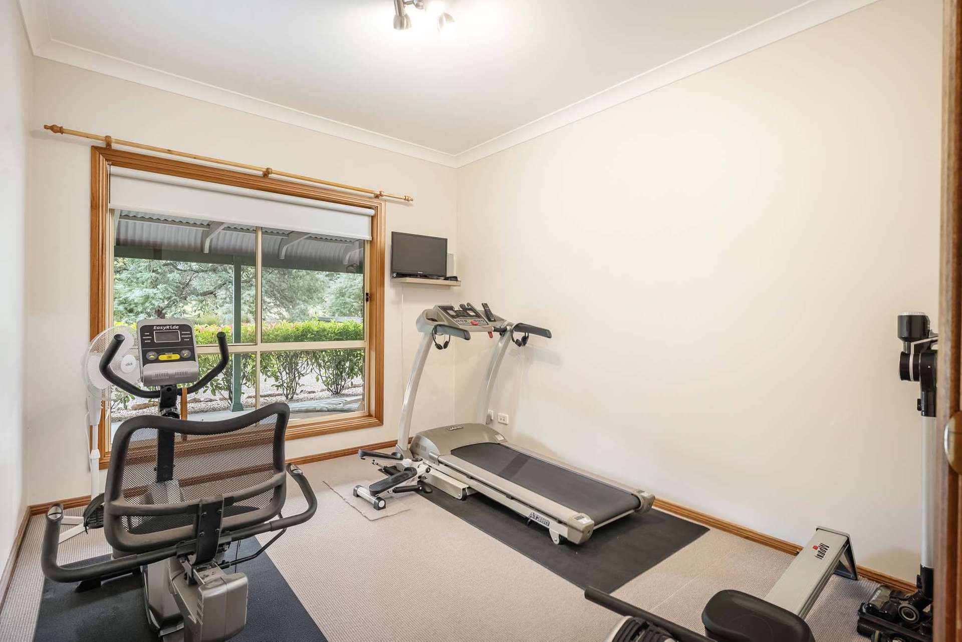 20 Willovale Drive, Bolwarra Heights For Sale by Farmbuy.com - image 19