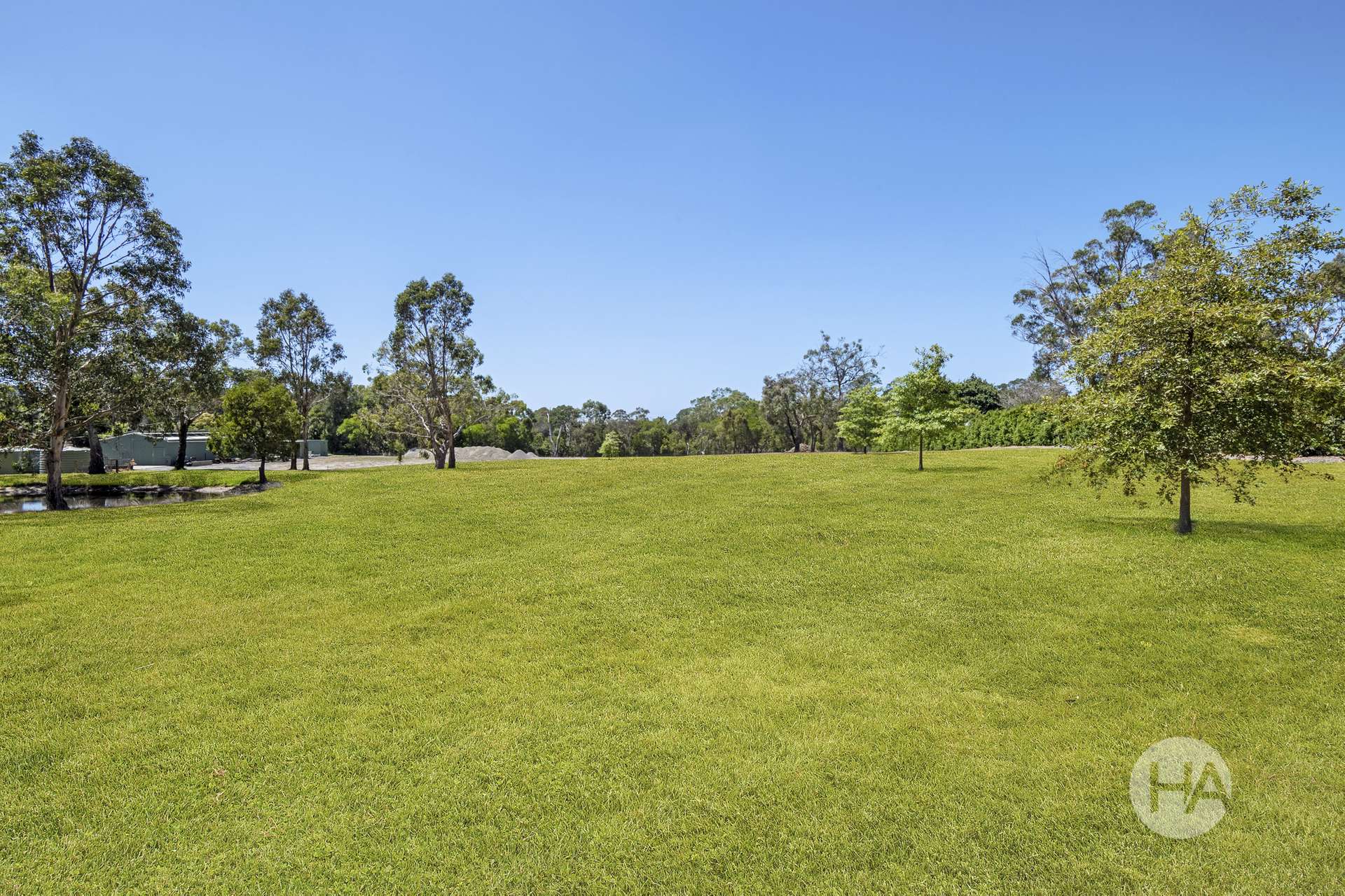 106 Highfield Drive, Langwarrin South For Sale by Farmbuy.com - image 6