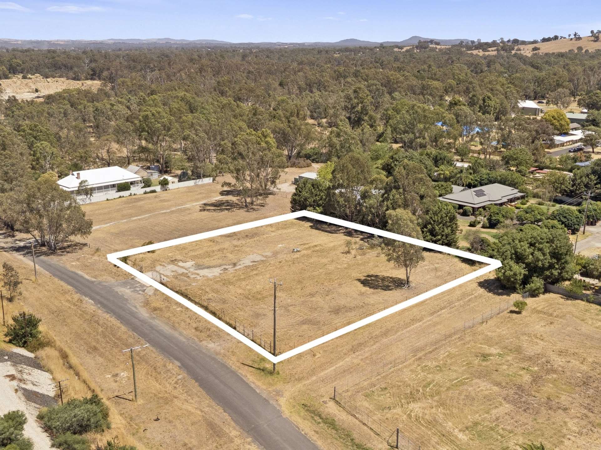 122 Eliza Street, Seymour For Sale by Farmbuy.com - image 2