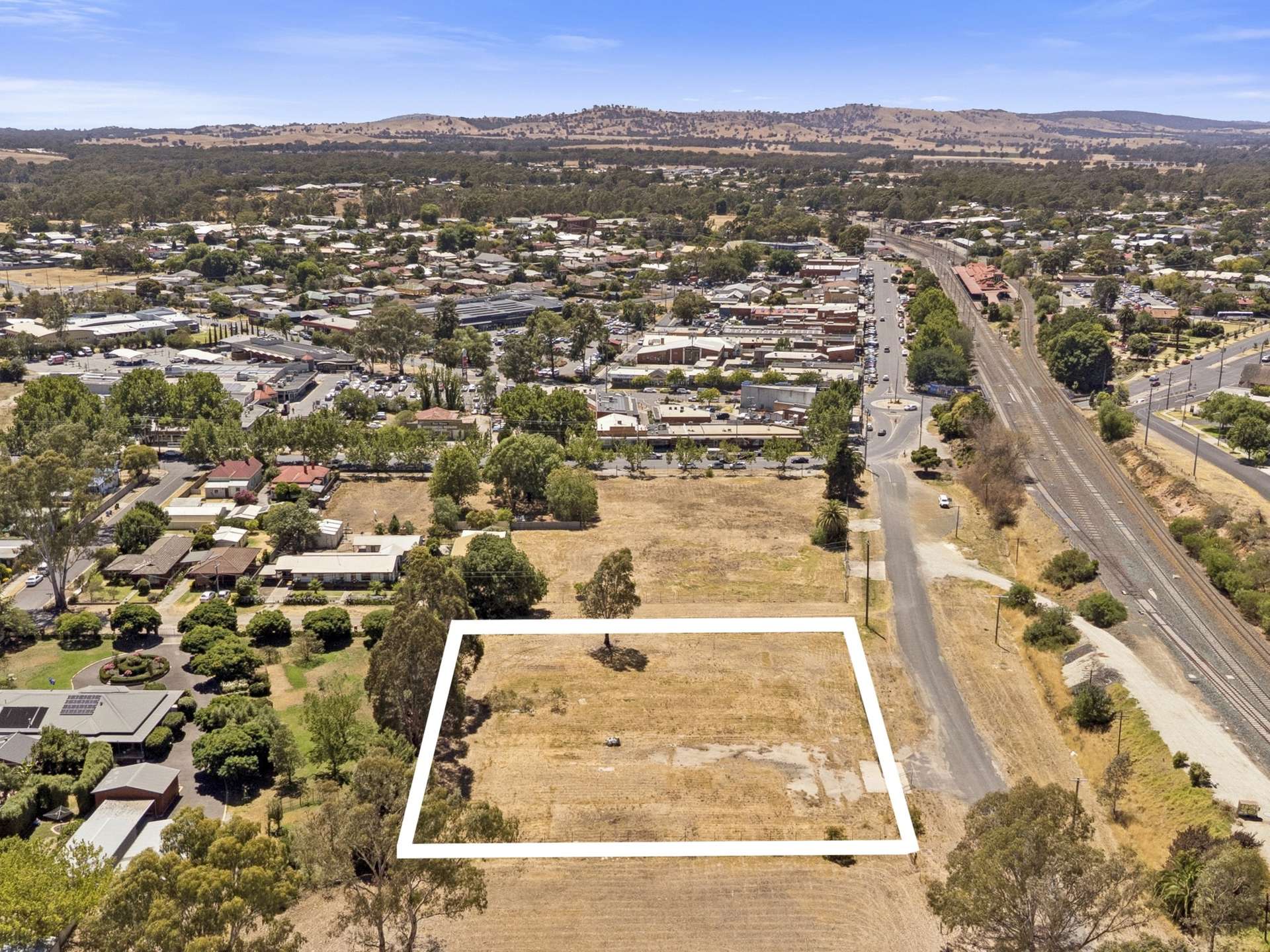 122 Eliza Street, Seymour For Sale by Farmbuy.com - image 4