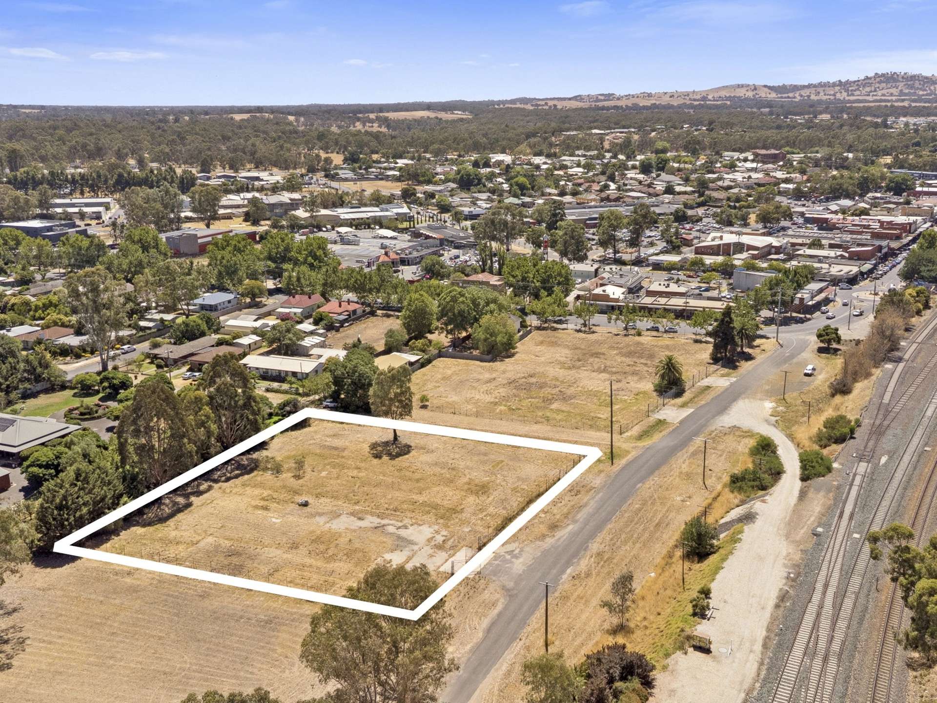 122 Eliza Street, Seymour For Sale by Farmbuy.com - image 3