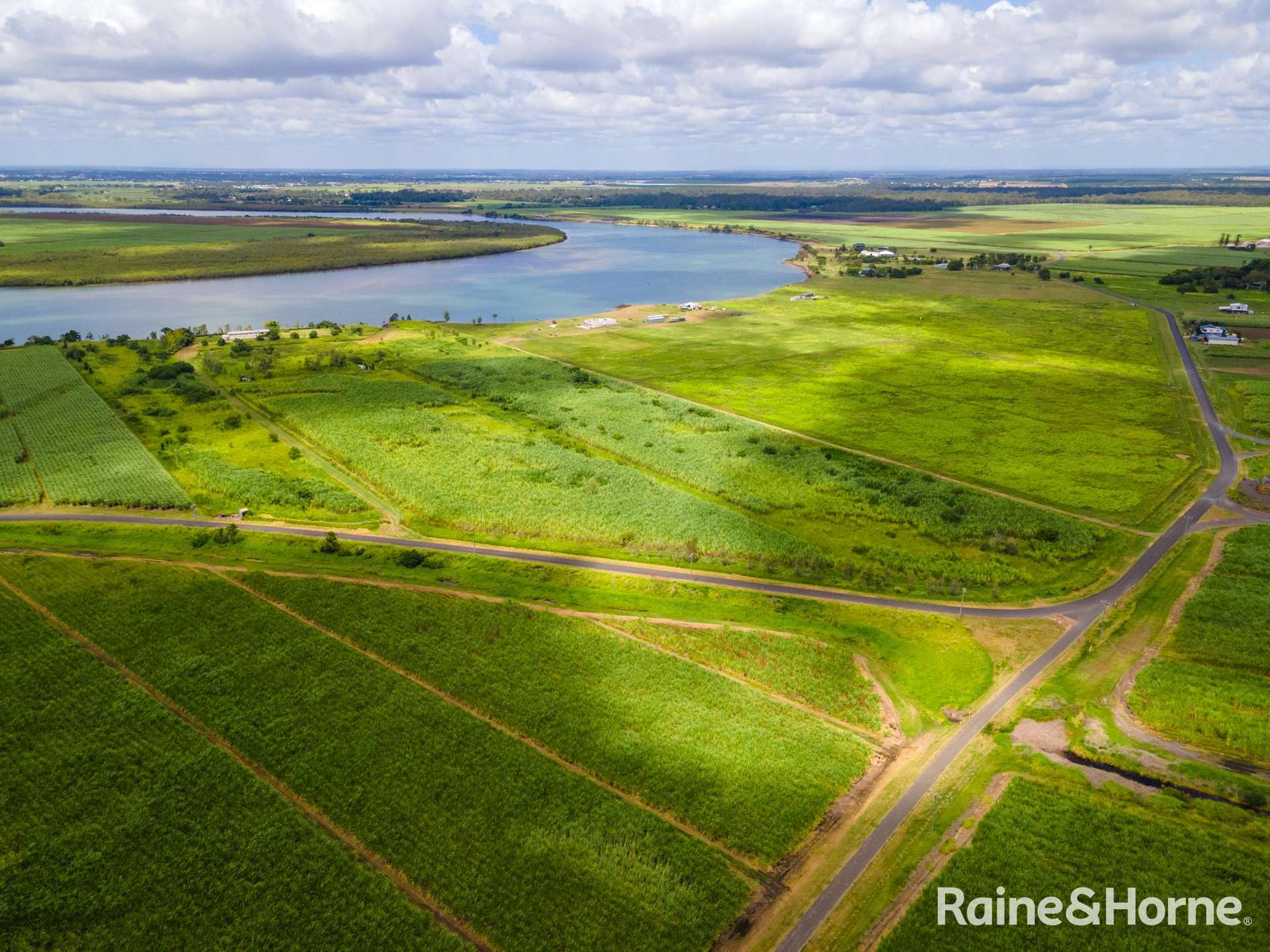 158 River Road, Fairymead For Sale by Farmbuy.com - image 28